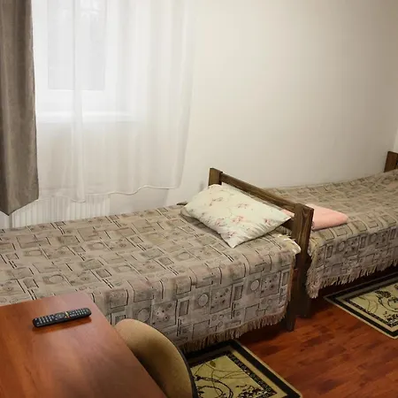 Gostynniy Dvir Hostel Ternopil Exterior photo
